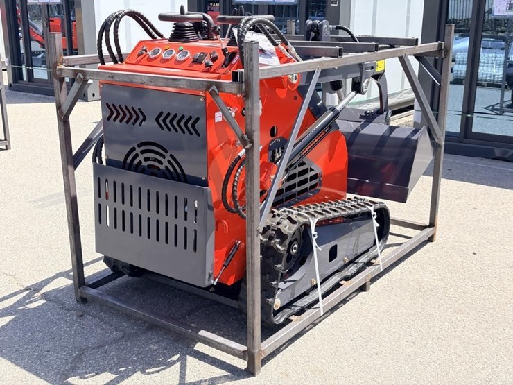 2026-zjg-zj-380-skid-steer-loader-image-3