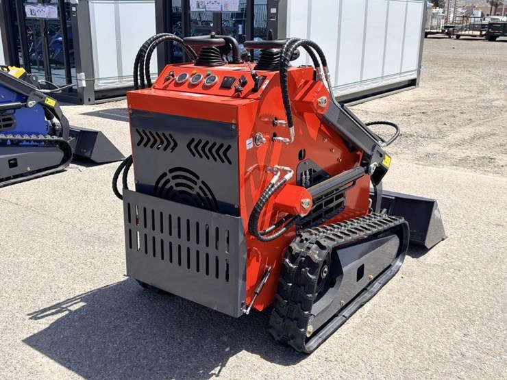 2026-zjg-zj-380-skid-steer-loader-image-3