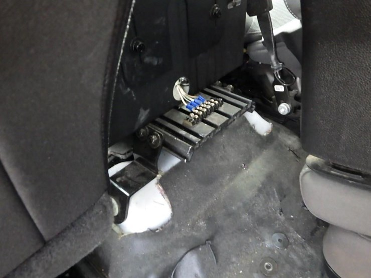 2017-chevrolet-tahoe-image-27