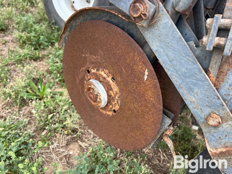 crustbuster-dd49x8-grain-drill-image-15