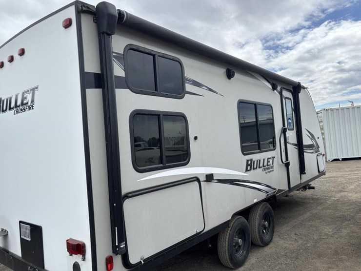 2020-bullet-bl2200bh20-travel-trailer-image-16