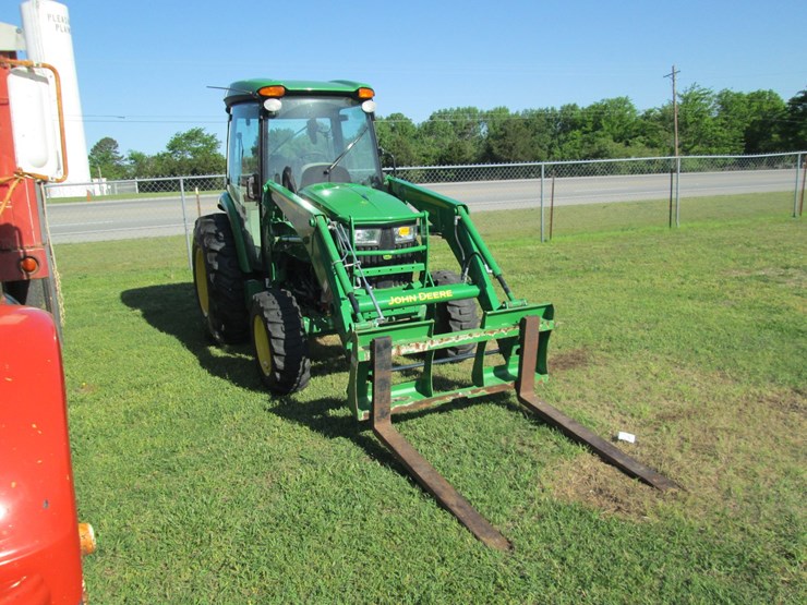 john-deere-4066r-image-2