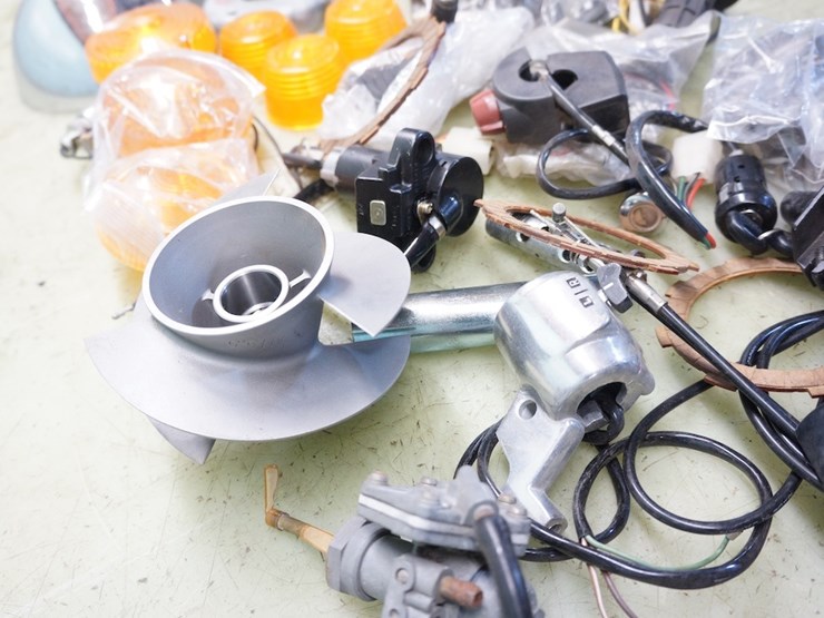 japanese---kawasaki-etc…-miscellaneous-parts-lot-image-5