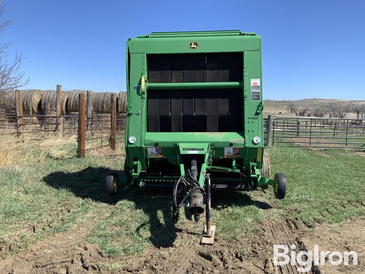 2010-john-deere-568-image-2