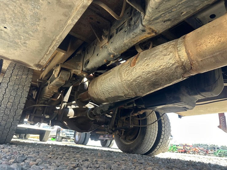 2019-ford-f550-image-50