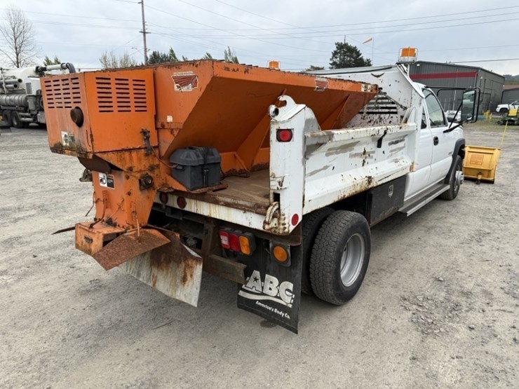 2005-chevrolet-silverado-3500-image-4