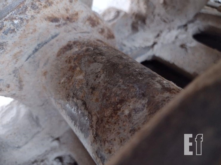 2015-case-cx250c-image-24