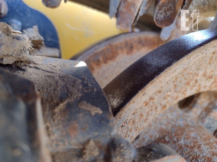 2023-deere-325g-image-25