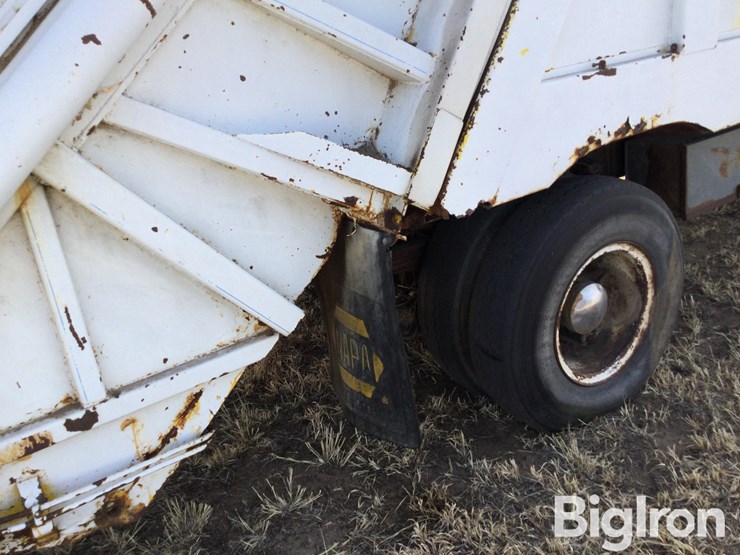 1978-ford-8000-image-10