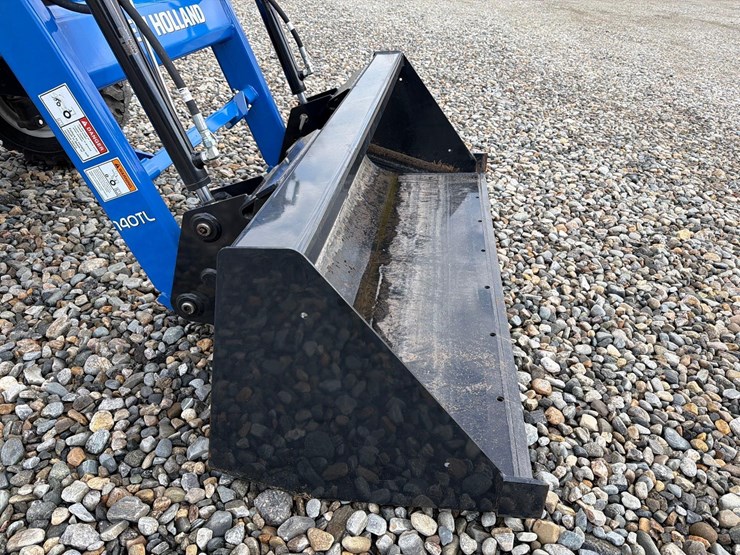 new-holland-workmaster-35-image-9