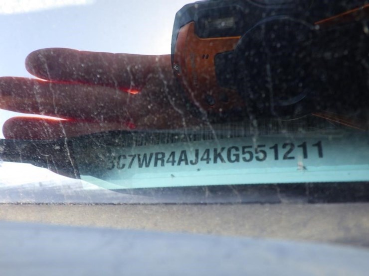 2019-dodge-2500-image-15