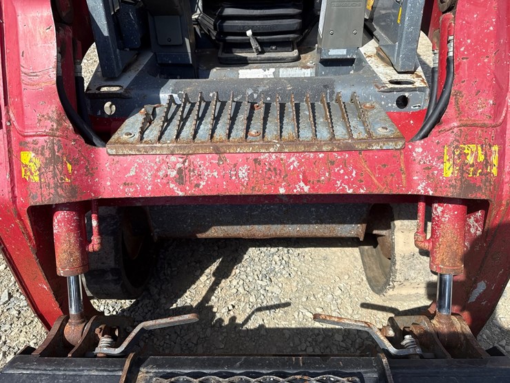 takeuchi-tl8-image-12