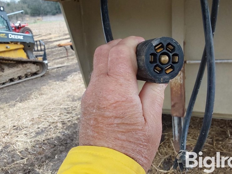 2007-elite-26'-t/a-aluminum-livestock-trailer-image-11