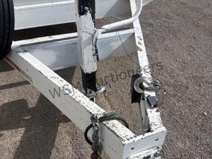 2010-f/b-trailer-image-17