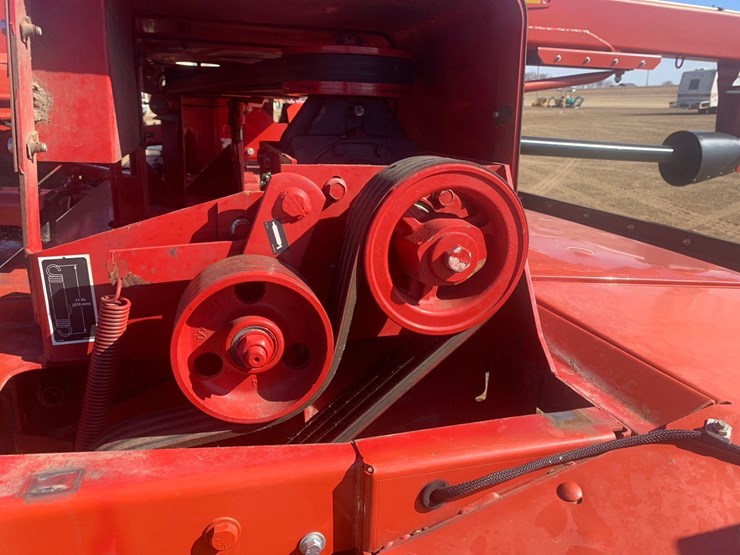 2011-new-holland-h7460-discbine-image-19
