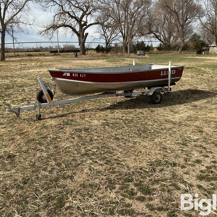 Lund WC 14 20” Boat W/Trailer