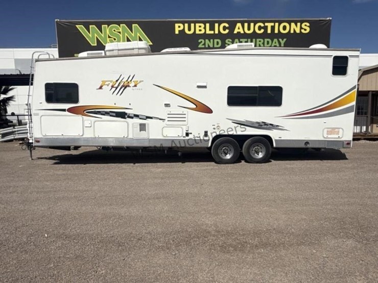 2005-thor-fury-toy-hauler-image-1