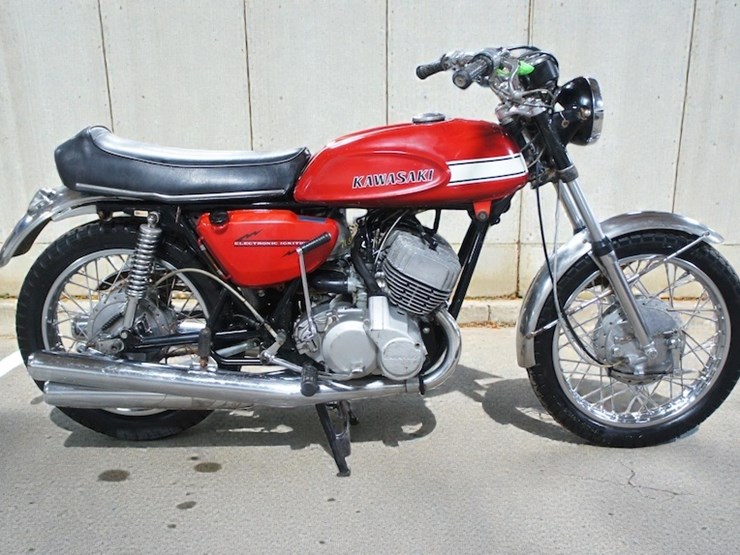 1970-kawasaki-h1-triple-motorcycle-image-1