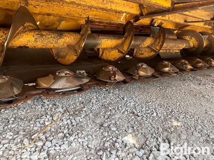 2011-new-holland-h8080-image-12