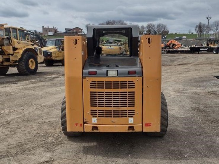 2001-case-60-xt-image-4