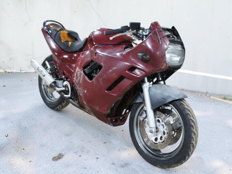 1997-suzuki-gsx600f-katana-motorcycle-image-2
