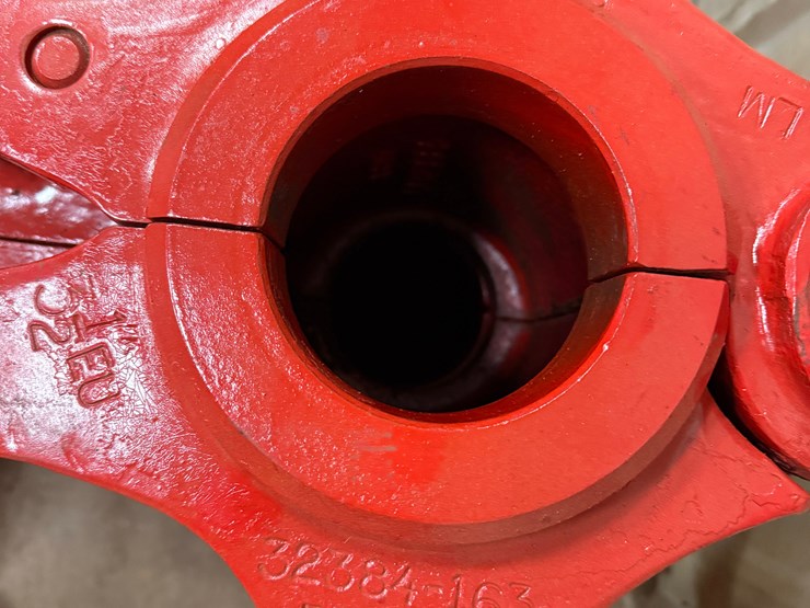 (2)-bv-100-ton-3-1/2”-elevators-image-3