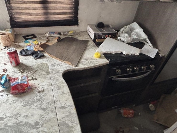 2020-wildwood-wdt282qbxl-ca-travel-trailer-image-31