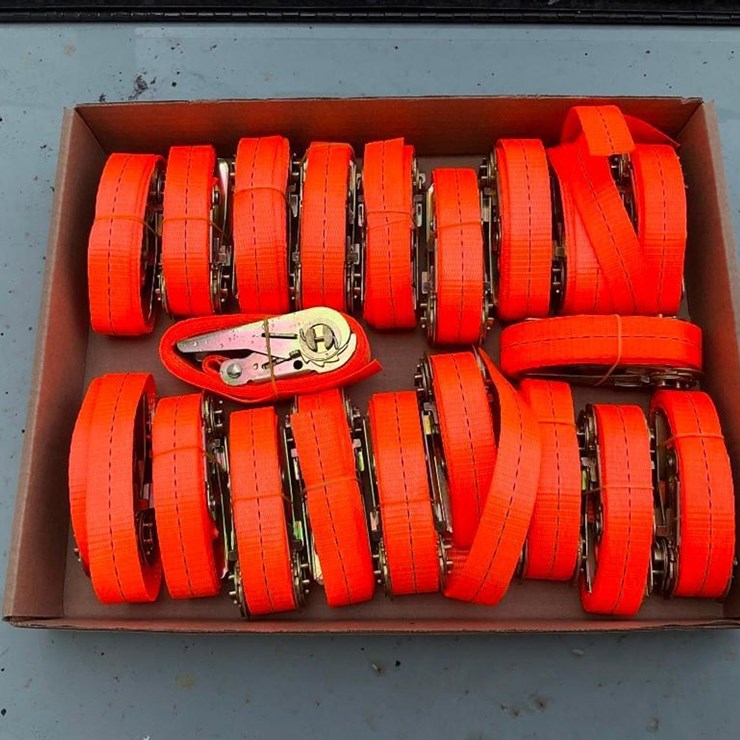 #956 • 2 Meter Ratchet Straps* - Middlebury, IN