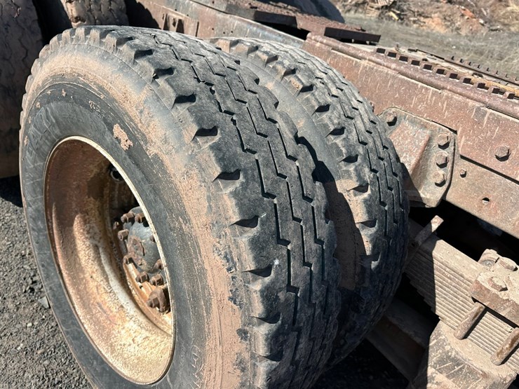 1984-ford-tractor-image-54