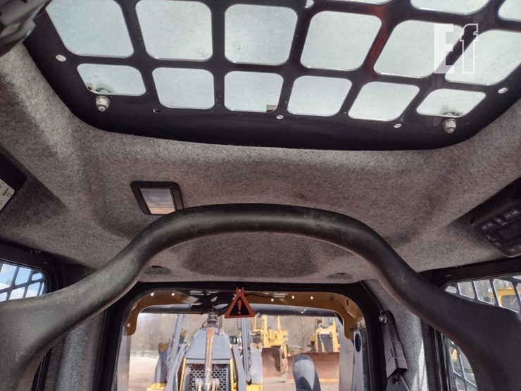 2023-deere-325g-image-10