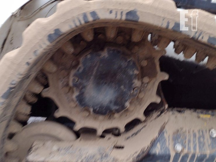 2017-bobcat-t595-image-30