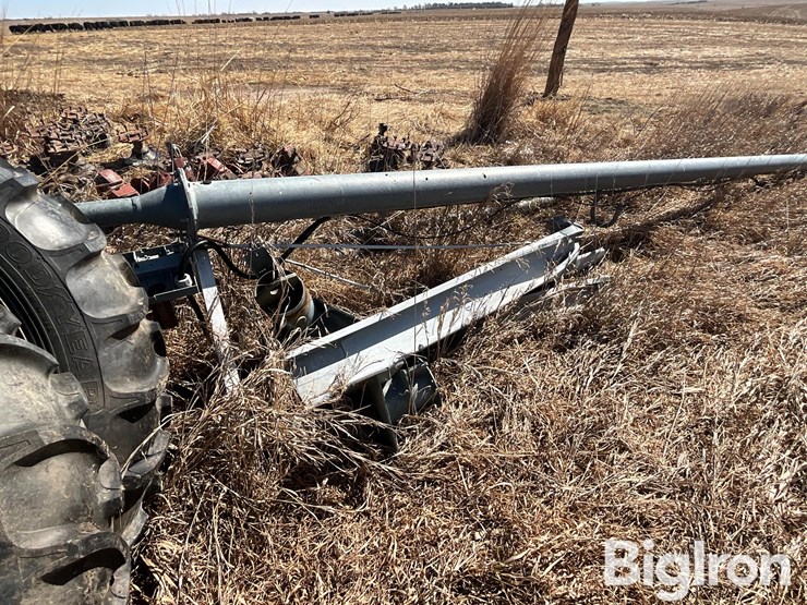 reinke-center-pivot-w/pipe-drops-sprinkler-image-19