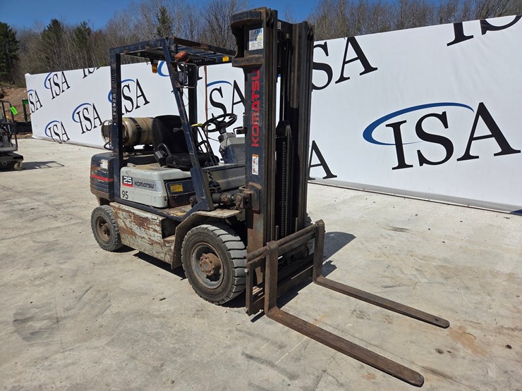 komatsu-fg25t-11-image-7