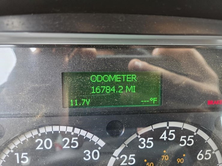 2020-freightliner-m2-crew-cab-chipper-dump-truck-image-5