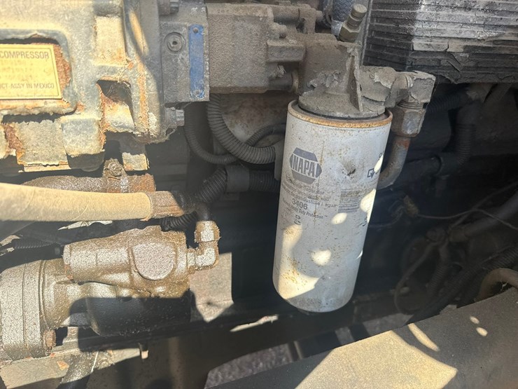 1996-ford-l9000-image-19