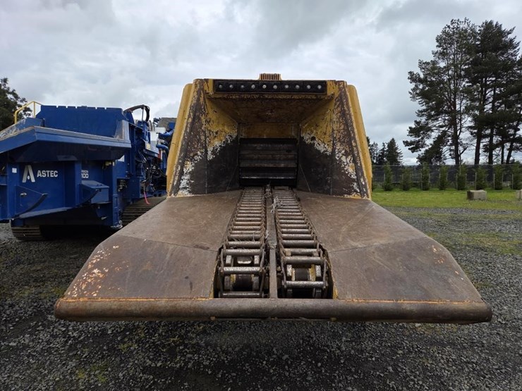 2018-vermeer-wc2500tx-whole-tree-chipper-image-2