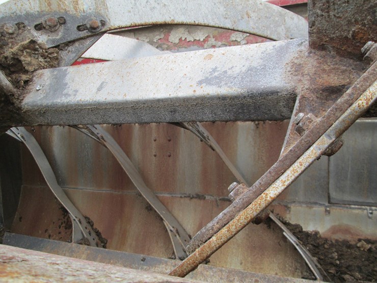 #46183-•-schuler-pull-type-feed-mixer-image-13