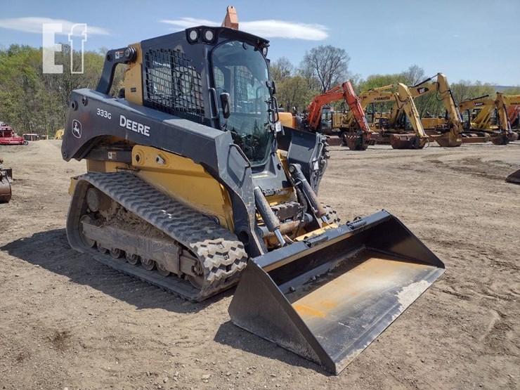 2022-deere-333g-image-32