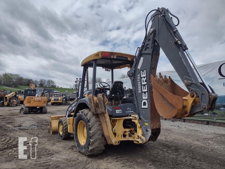 2010-deere-310j-image-38