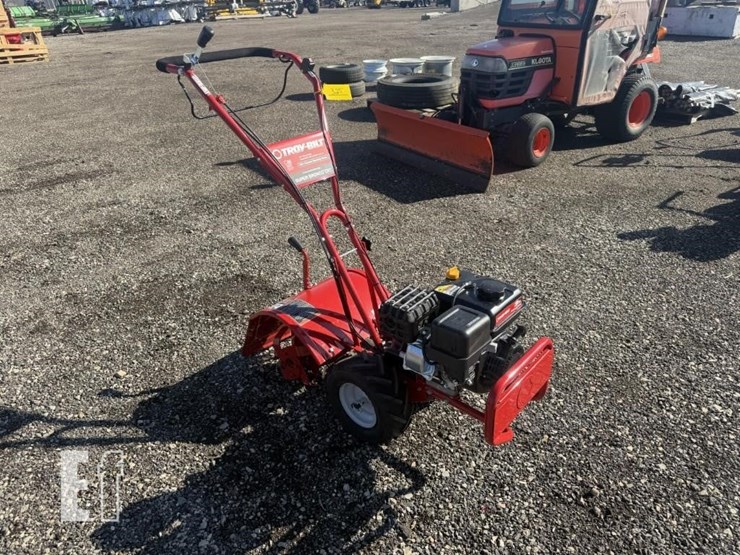 troy-bilt-super-bronco-image-2