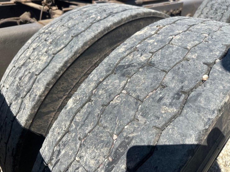 2014-massey-ferguson-8-image-80