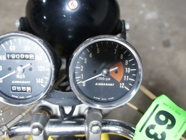 1970-kawasaki-a7-avenger-motorcycle-image-7