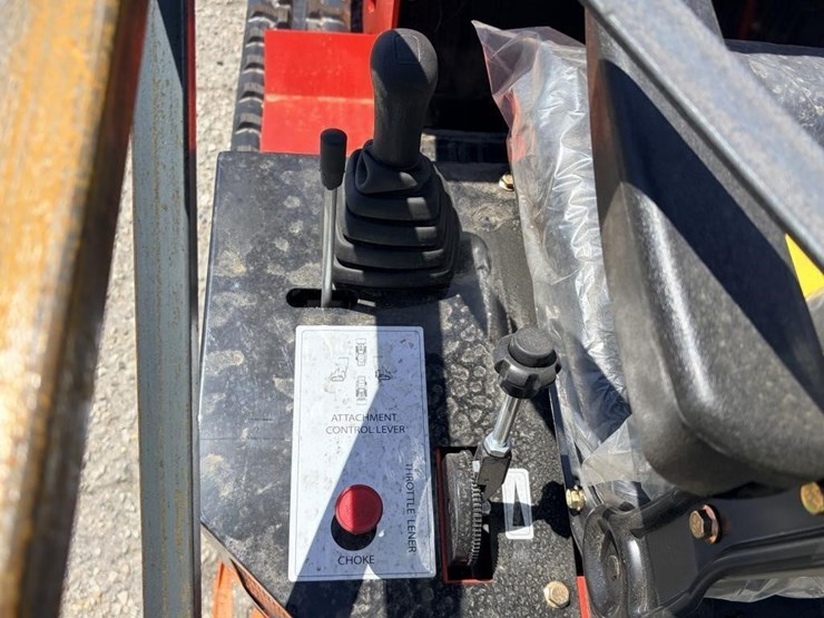 2026-sdlanch-ssl580-skid-steer-loader-image-11