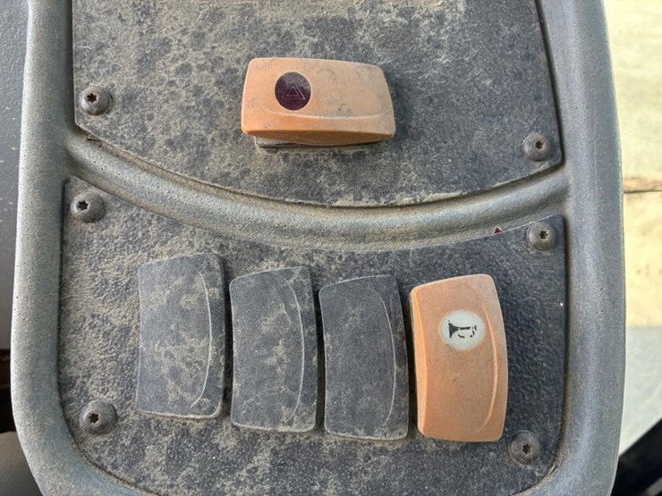 2006-caterpillar-4200-loader-backhoe-image-26