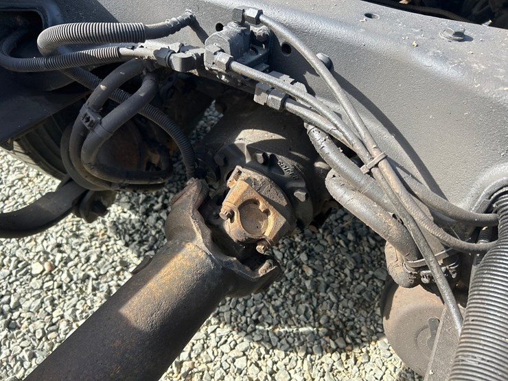 peterbilt-388-image-30