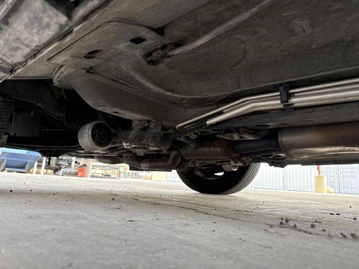 2013-ford-explorer-image-28