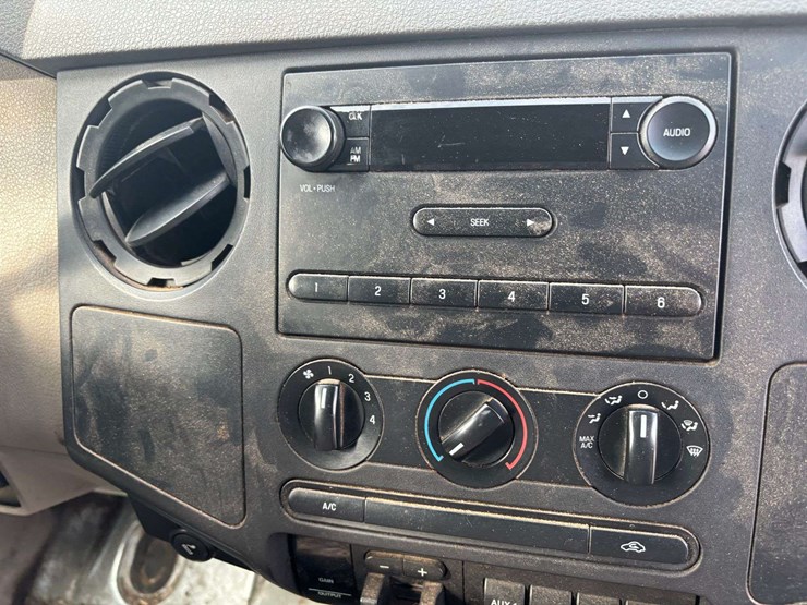 2008-ford-f550-image-29