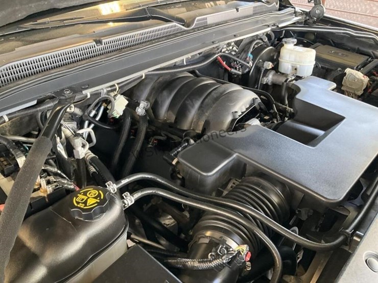 2019-chevrolet-tahoe-image-12