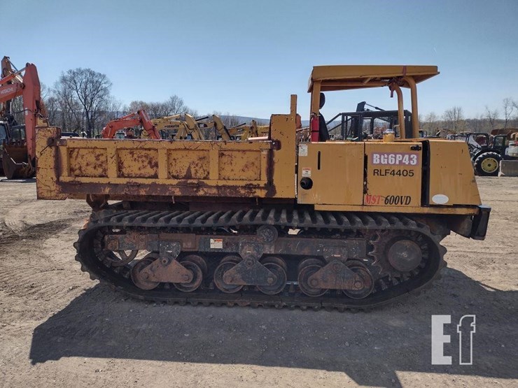 2012-morooka-mst600vd-image-3