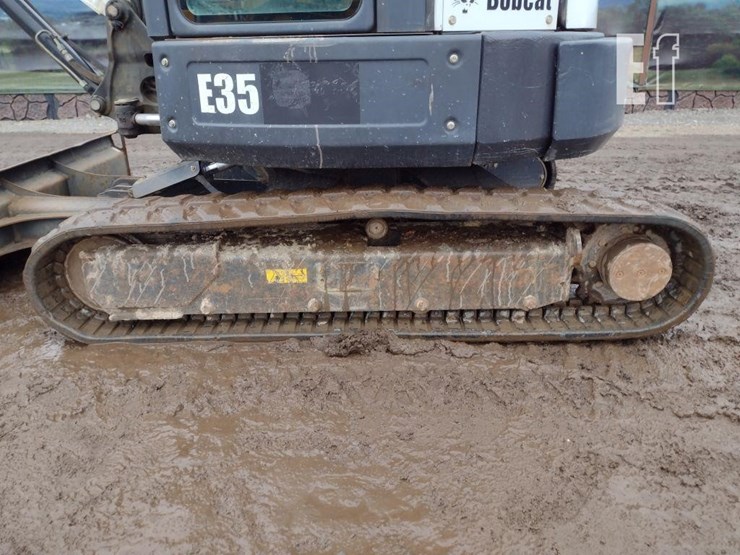 2014-bobcat-e35-image-27